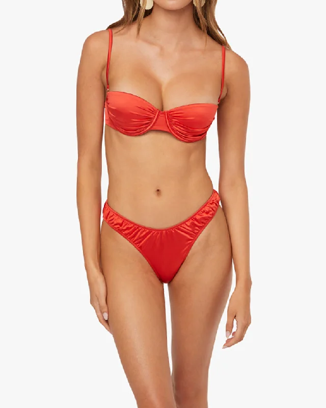 Strapless Ruched Underwire Top