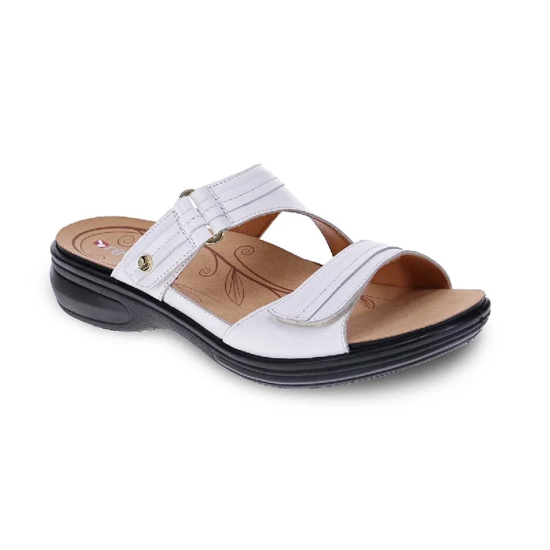 Revere Rio Women Sandals In Coconut