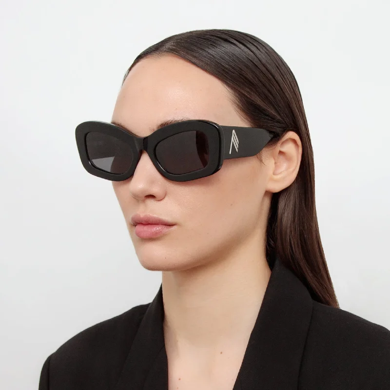 Harry Cat Eye Sunglasses in Black